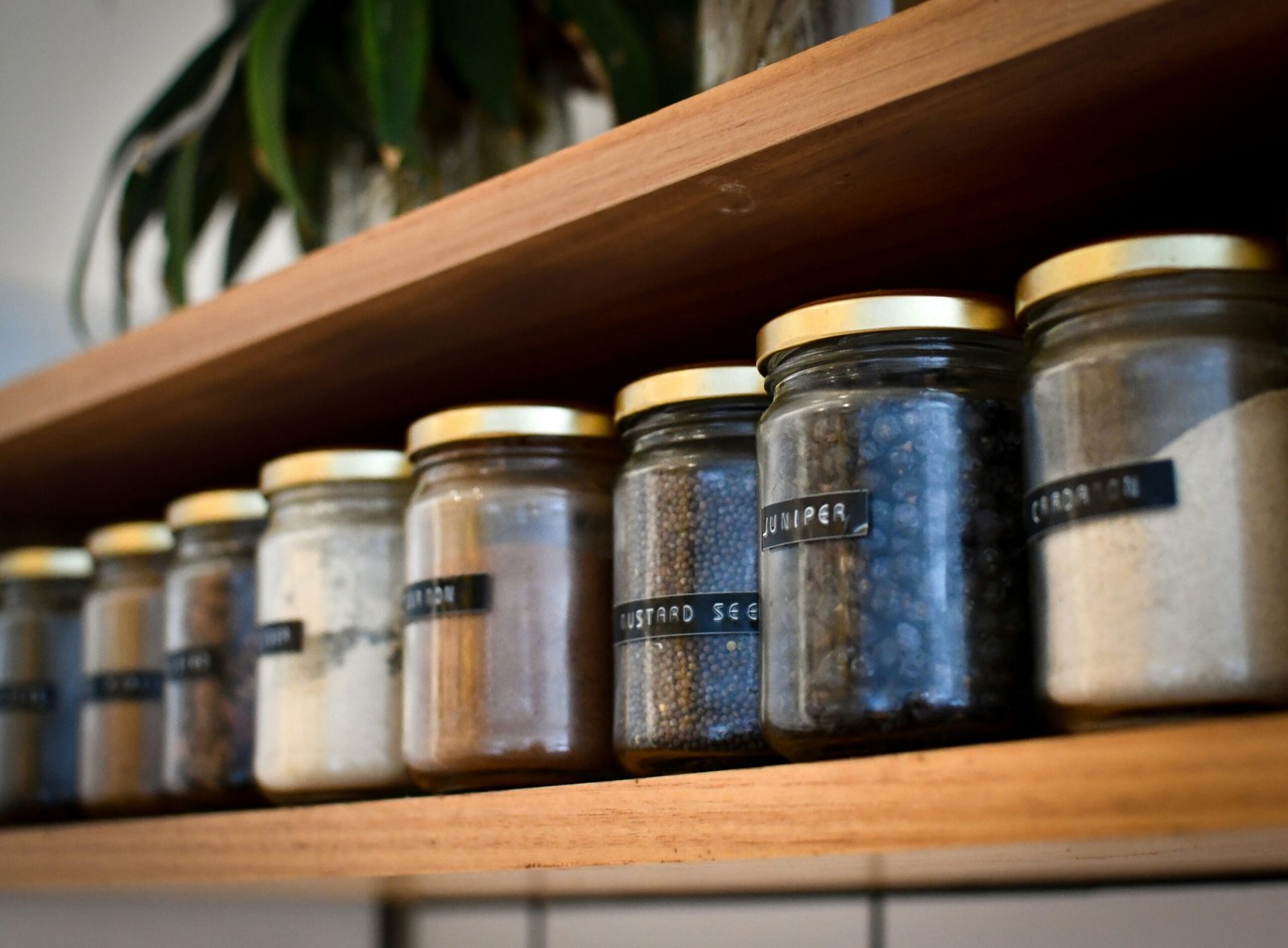 Spice Rack: 9 Powerful Ways to Maximise Small Spice Racks